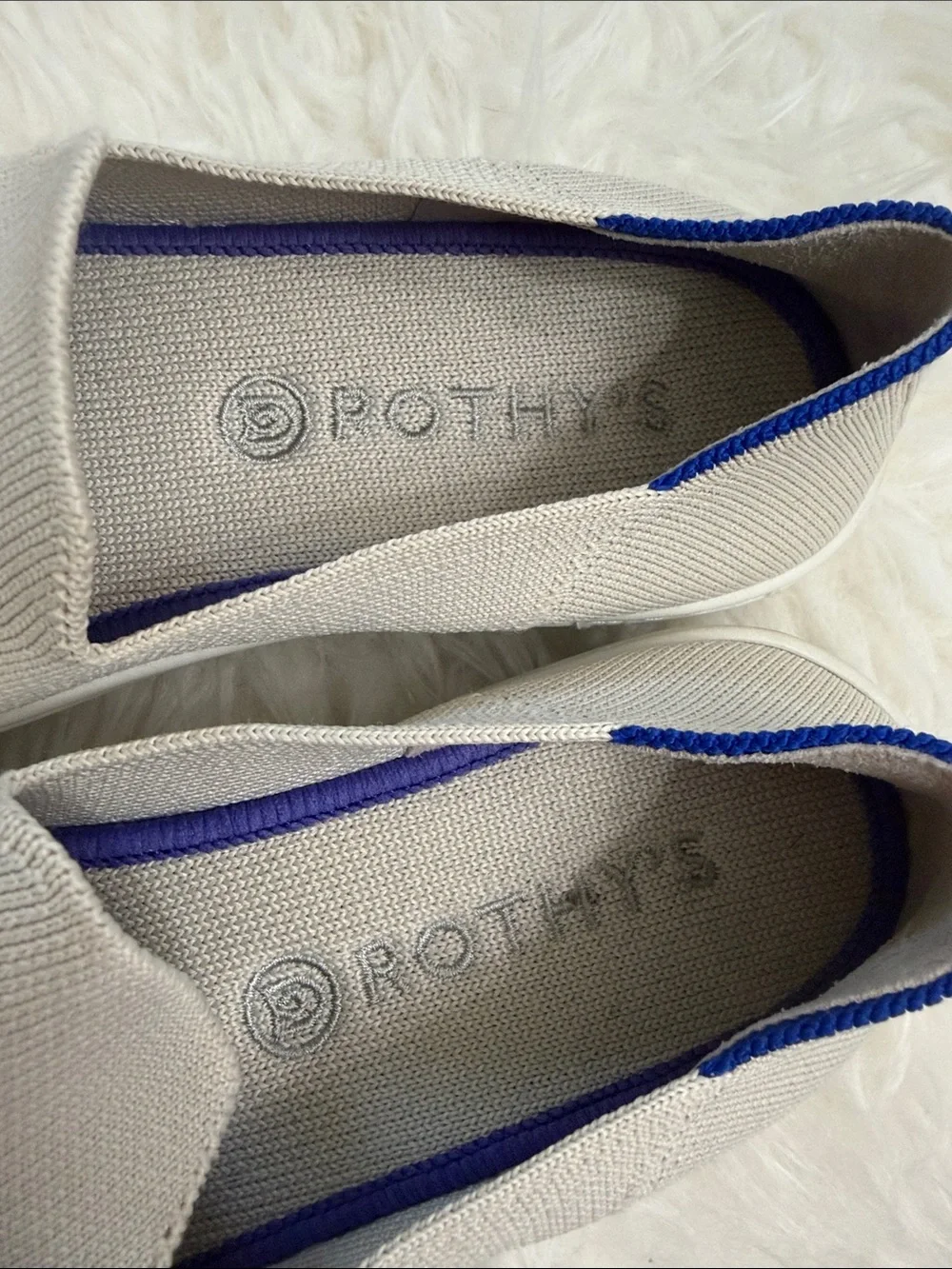 Rothy's Sneaker Women Light Gray Slip-On Loafers with Navy Trim Size 6
